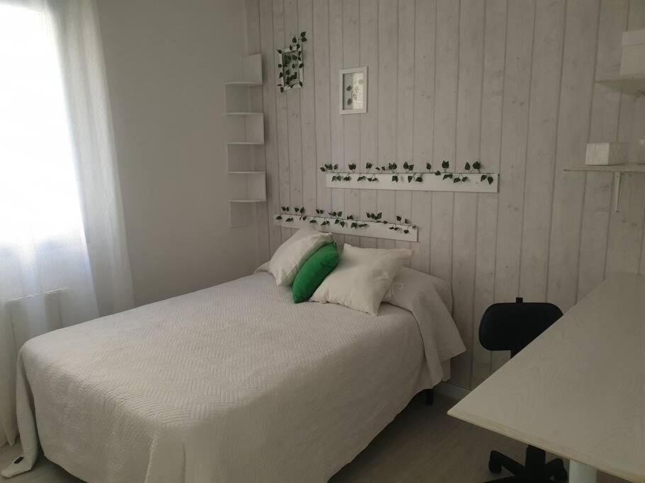Apartamento Eguzkilore. Logroño Eksteriør billede