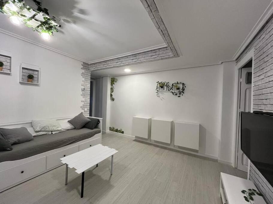 Apartamento Eguzkilore. Logroño Eksteriør billede