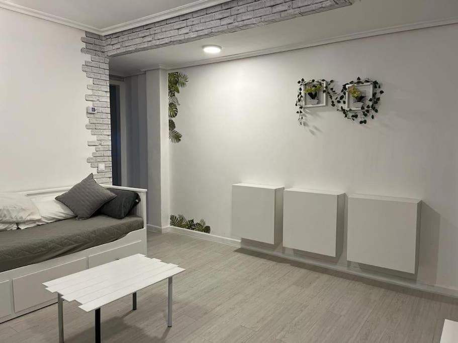 Apartamento Eguzkilore. Logroño Eksteriør billede